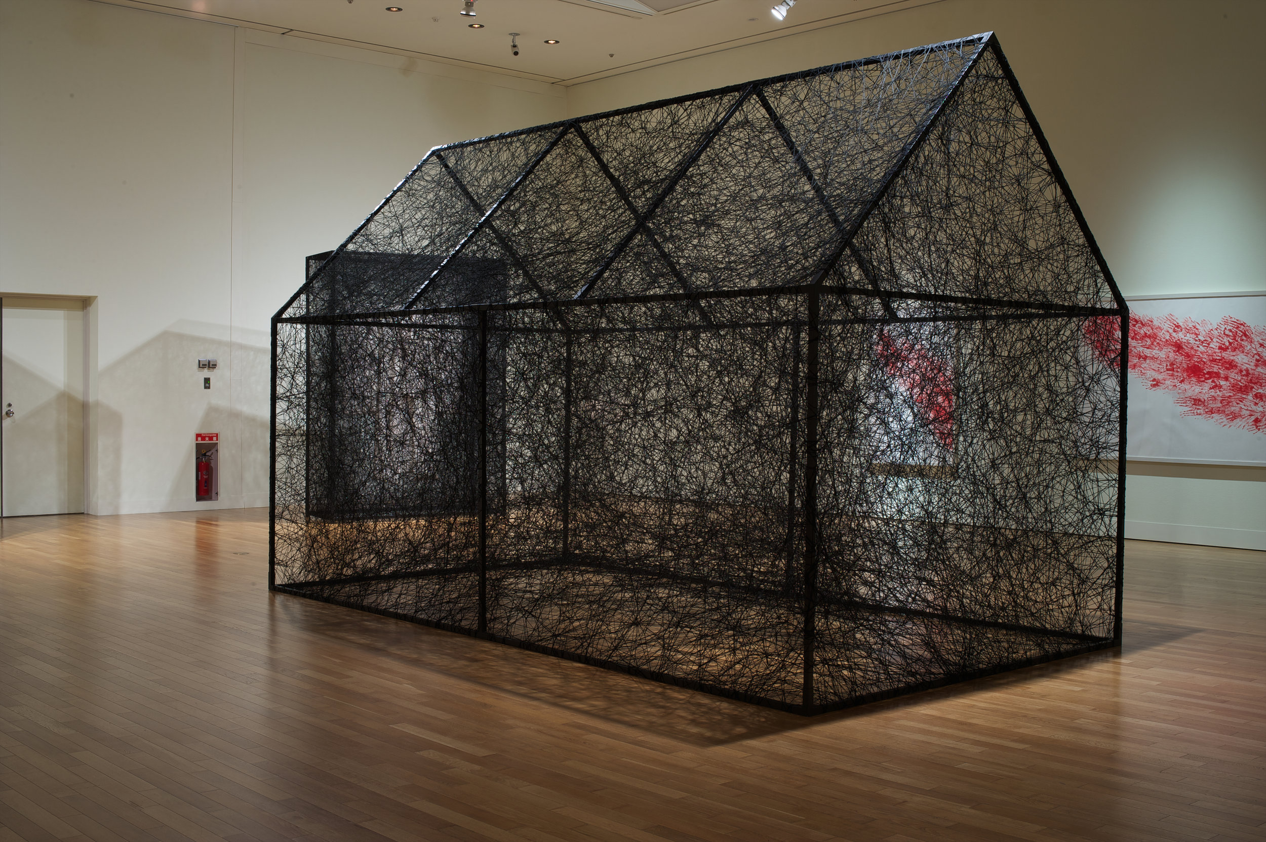 CHIHARU SHIOTA–塩田千春